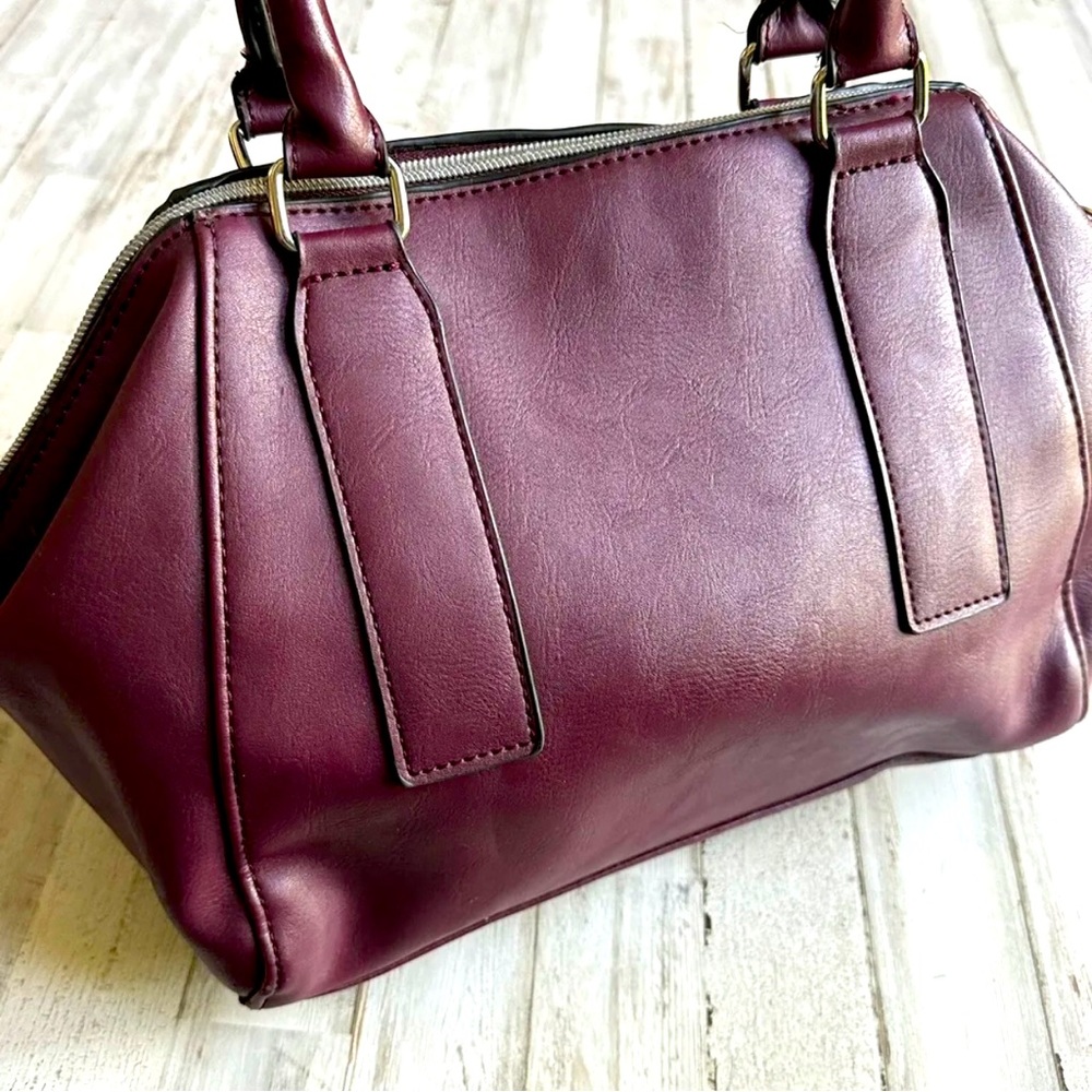 Kenneth Cole Reaction Purse